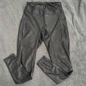 Flag Nor Fail black snake print pocket leggings